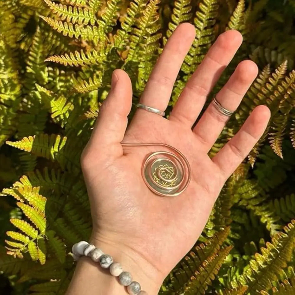 Ancestral Copper Spiral - Energetic Palm Ring | Ancient Connection and Well-being