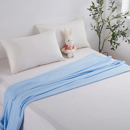 BambooCloud™ - Pure Bamboo Fiber Cooling Blanket | Lightweight Summer Quilt for Restful Sleep